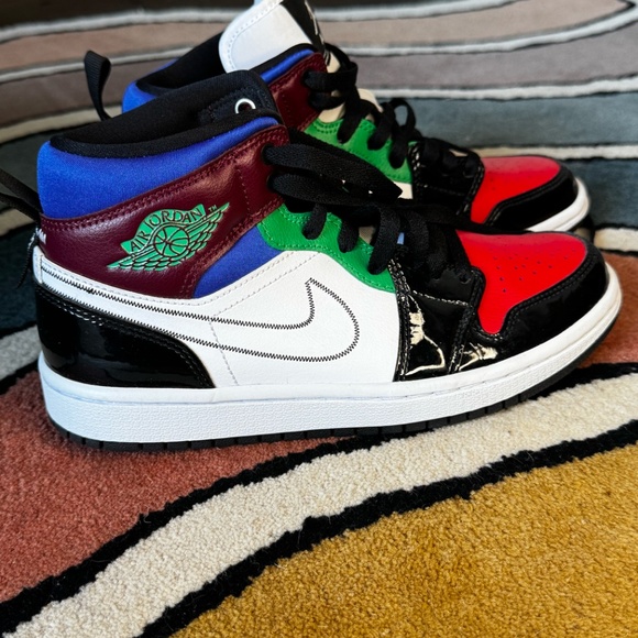 Nike Sneakers – Red, Black & Blue – Size 7 - Picture 3 of 6